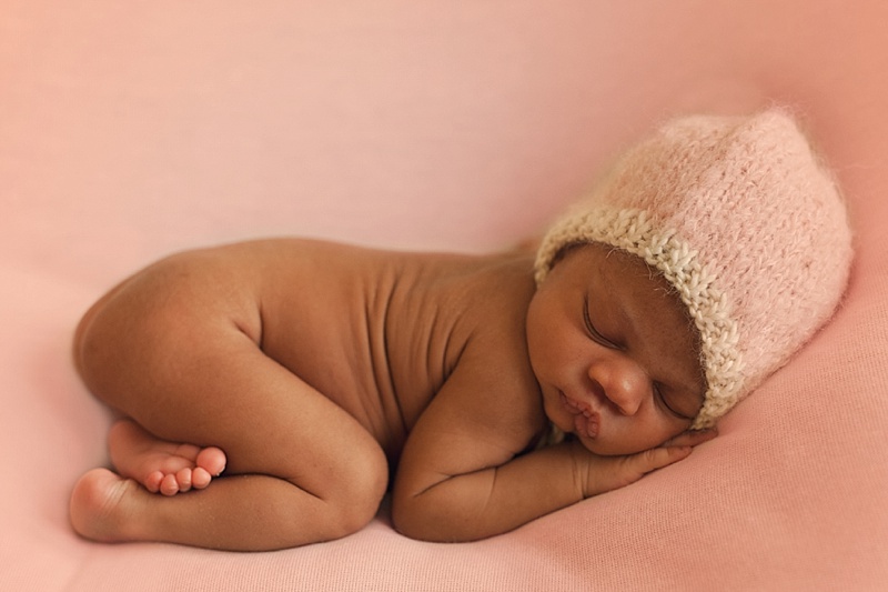 College Station Newborn Photographer | Rosalyn Ash Photography | www.rosalynash.com