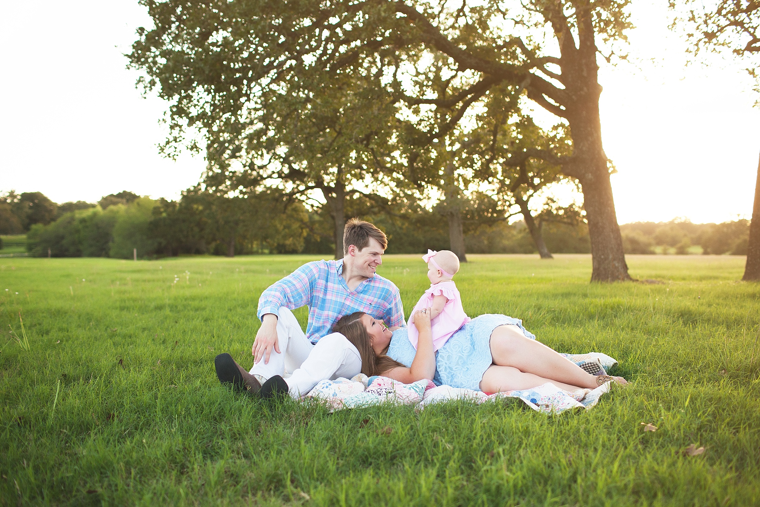 College Station Family Photographer | Rosalyn Ash Photography | www.rosalynash.com