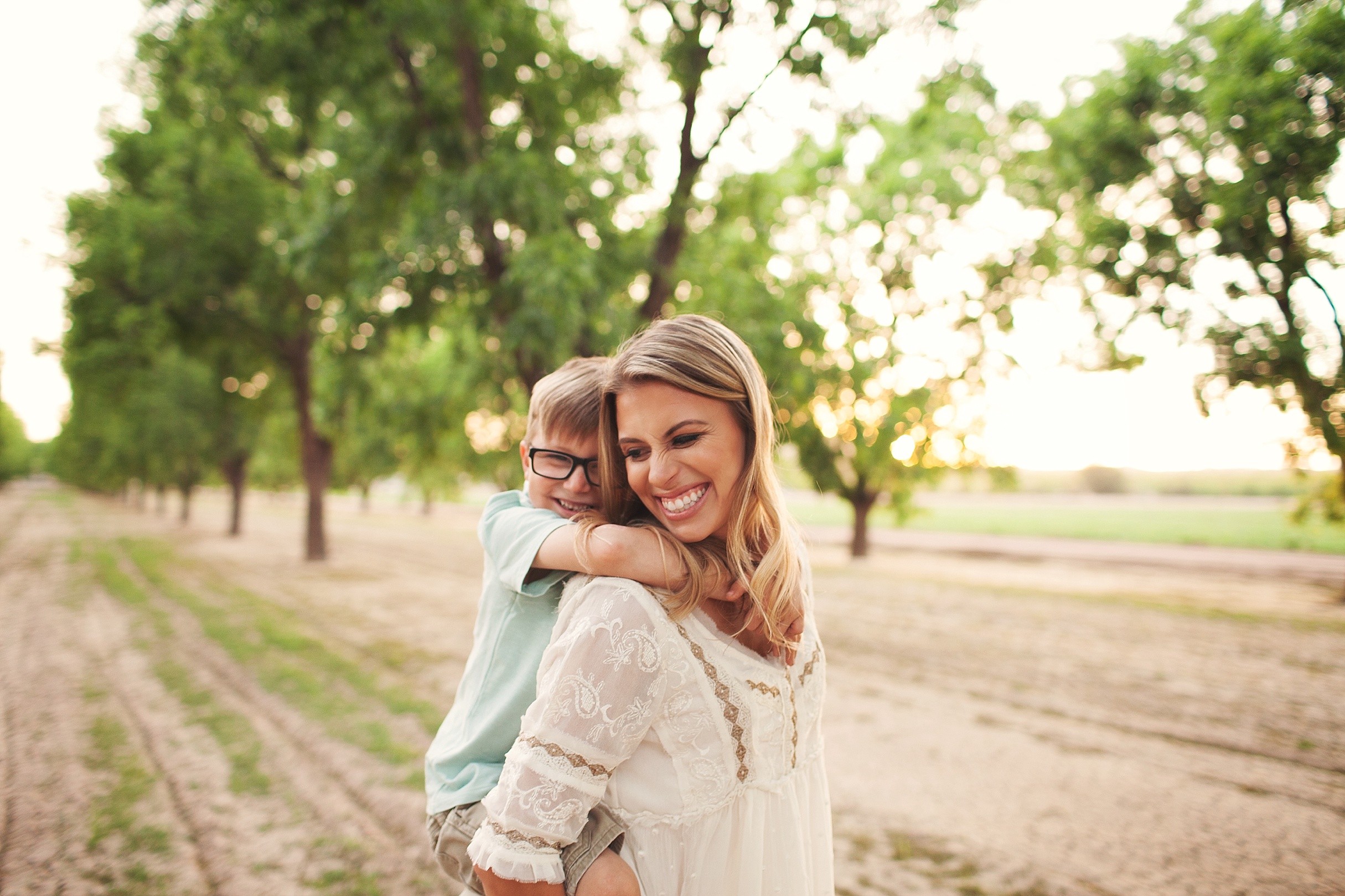 College Station Family Photographer | Rosalyn Ash Photography | www.rosalynash.com