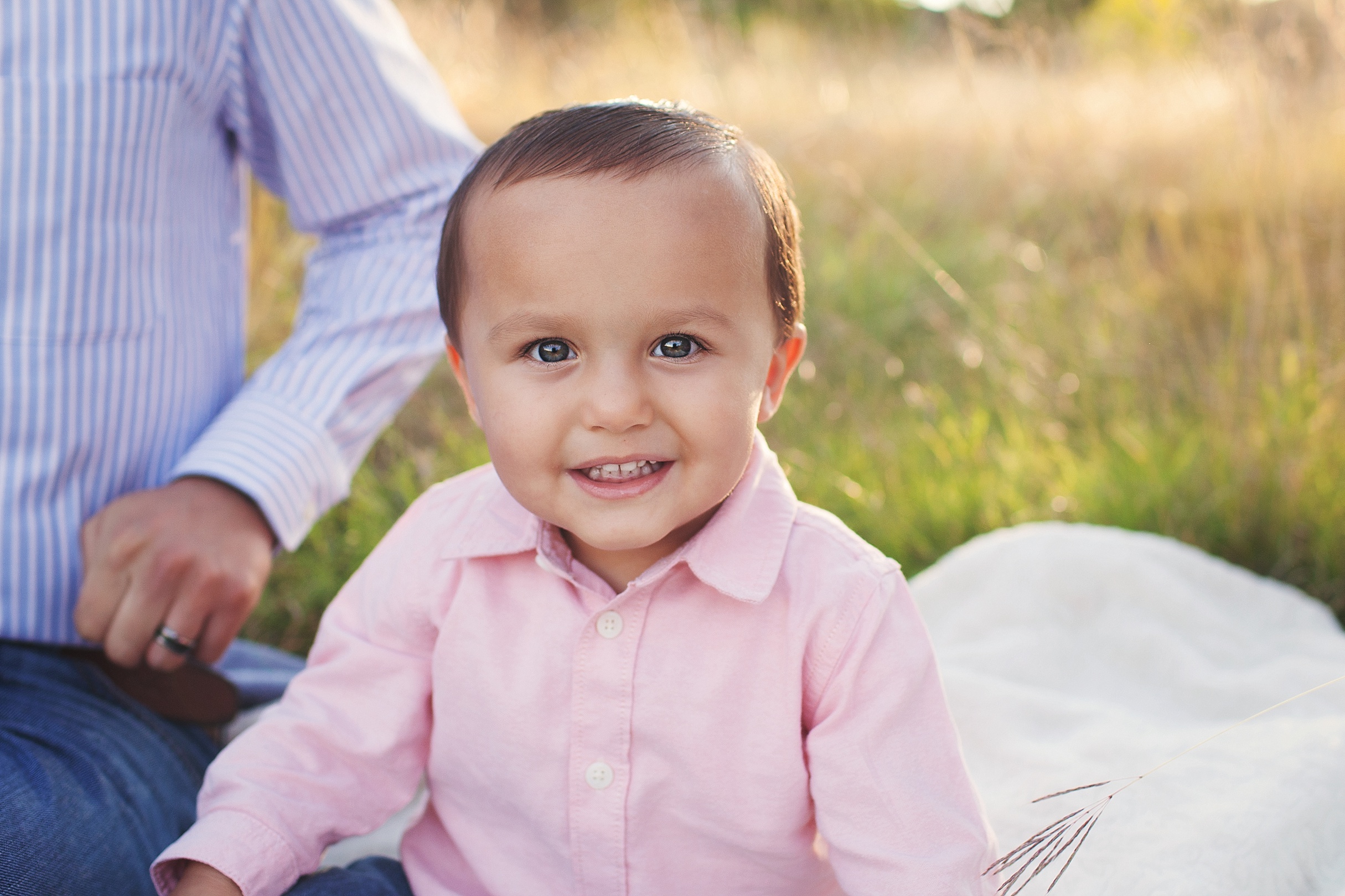 College Station Family Photographer | Rosalyn Ash Photography | www.rosalynash.com