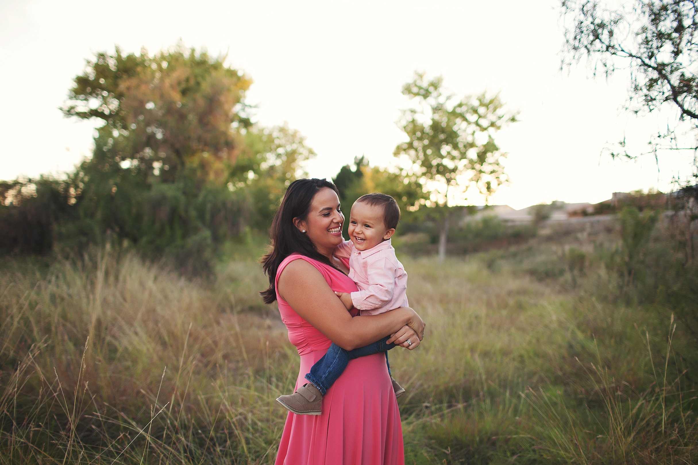 College Station Family Photographer | Rosalyn Ash Photography | www.rosalynash.com