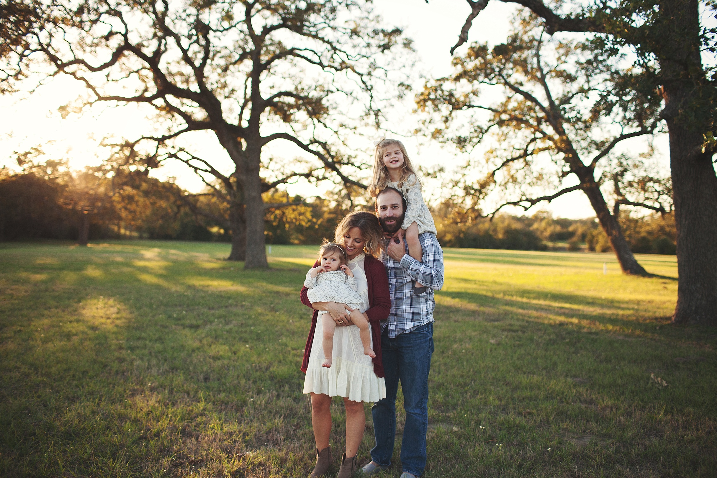 College Station Family Photographer | Rosalyn Ash Photography | www.rosalynash.com