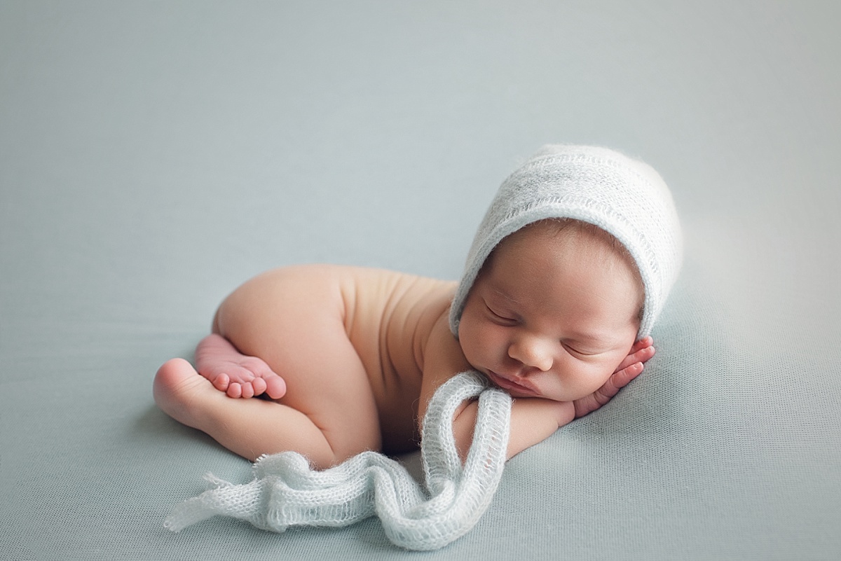 College Station Newborn Photographer | Rosalyn Ash Photography | www.rosalynash.com