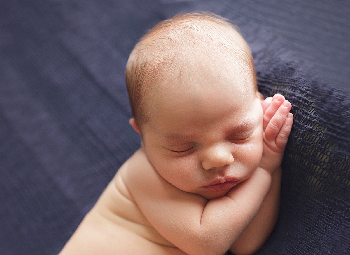 College Station Newborn Photographer | Rosalyn Ash Photography | www.rosalynash.com