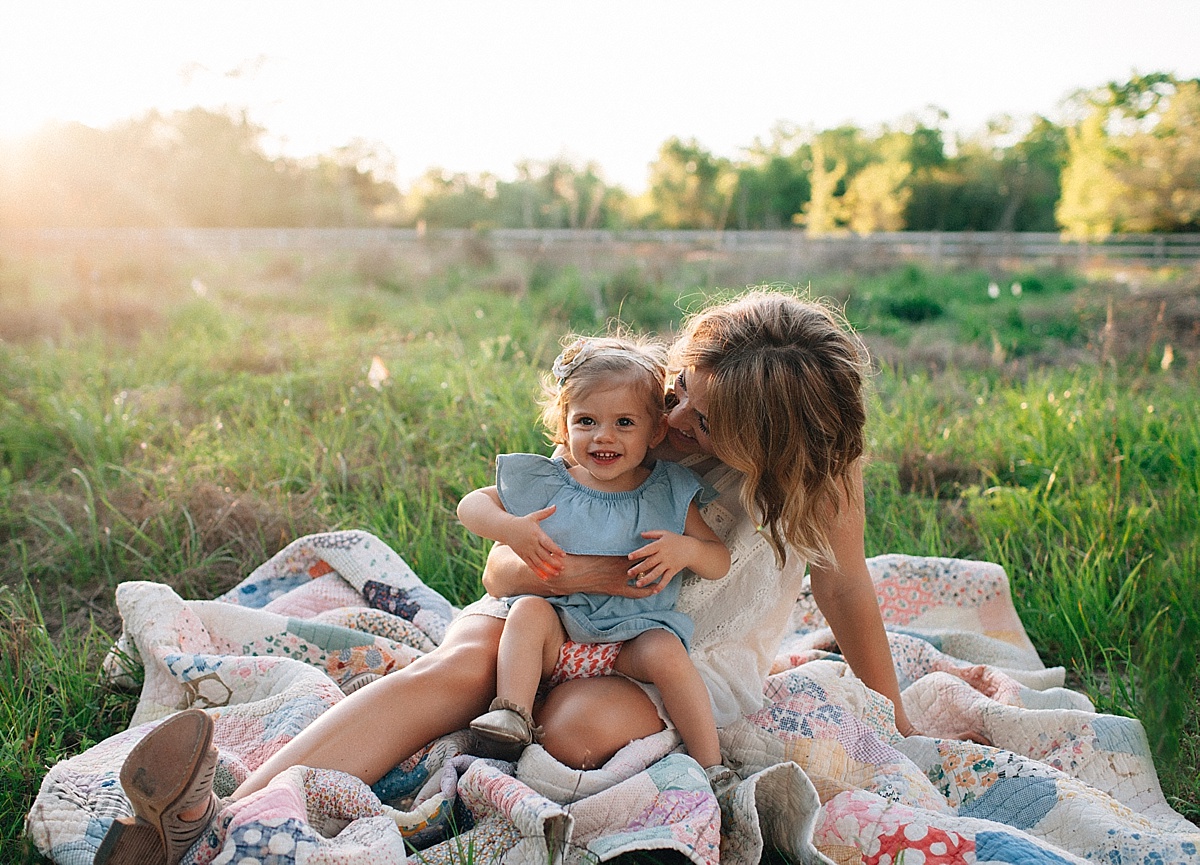 College Station Family Photographer | Rosalyn Ash Photography | www.rosalynash.com