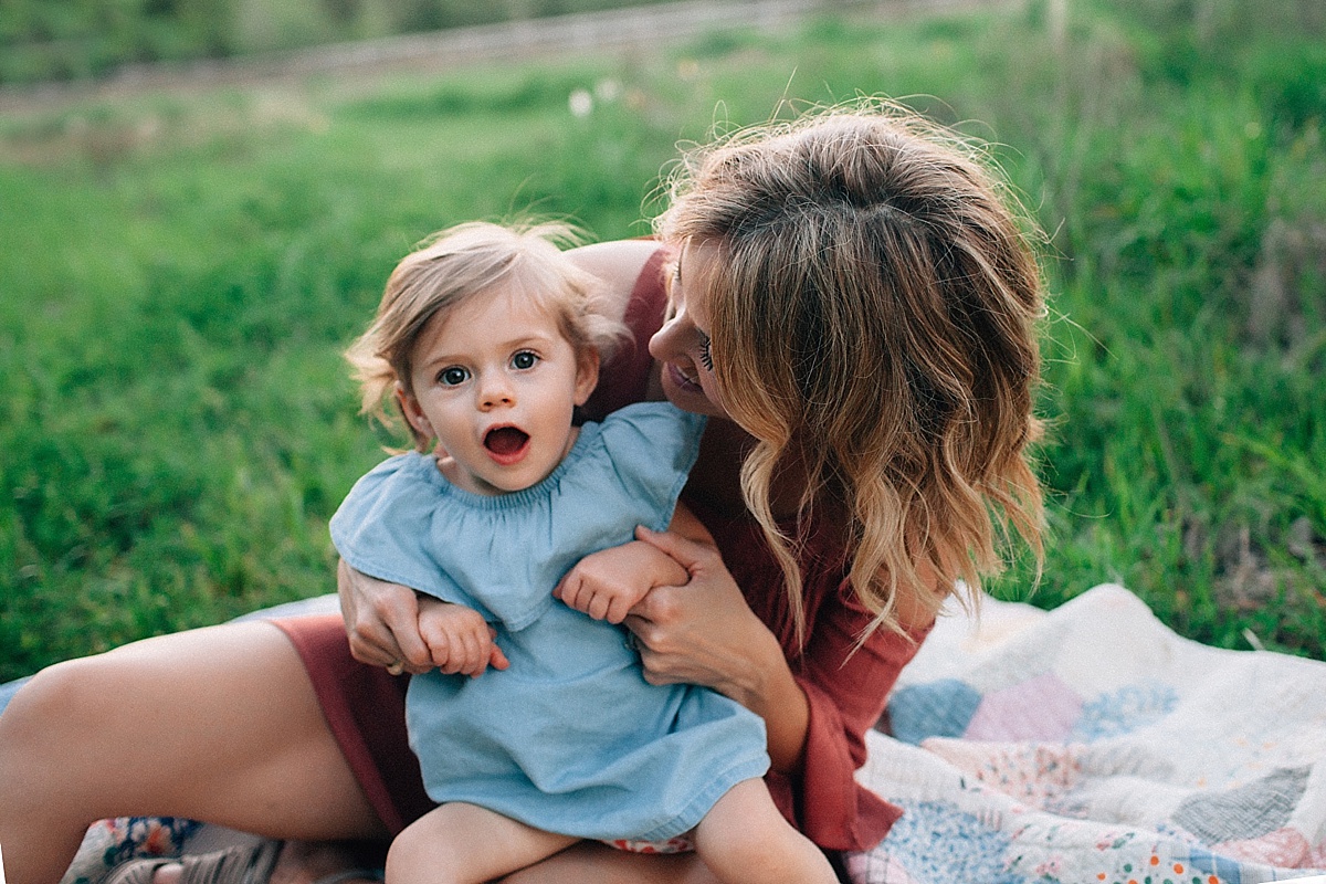 College Station Family Photographer | Rosalyn Ash Photography | www.rosalynash.com