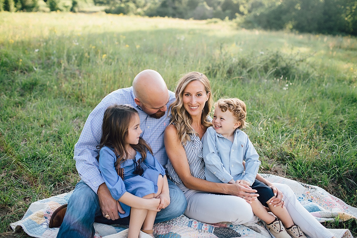 College Station Family Photographer | Rosalyn Ash Photography | www.rosalynash.com