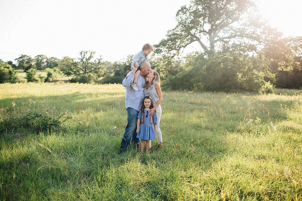 College Station Family Photographer | Rosalyn Ash Photography | www.rosalynash.com