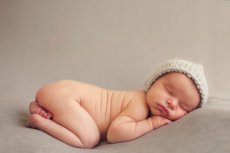 College Station Newborn Photographer | Rosalyn Ash Photography | www.rosalynash.com